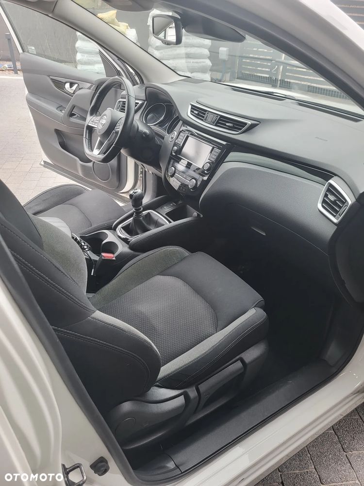 Nissan Qashqai 1.3 DIG-T N-Style - 6