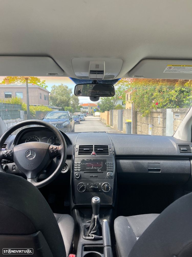 Mercedes-Benz A 150 Classic Edition 10 - 8