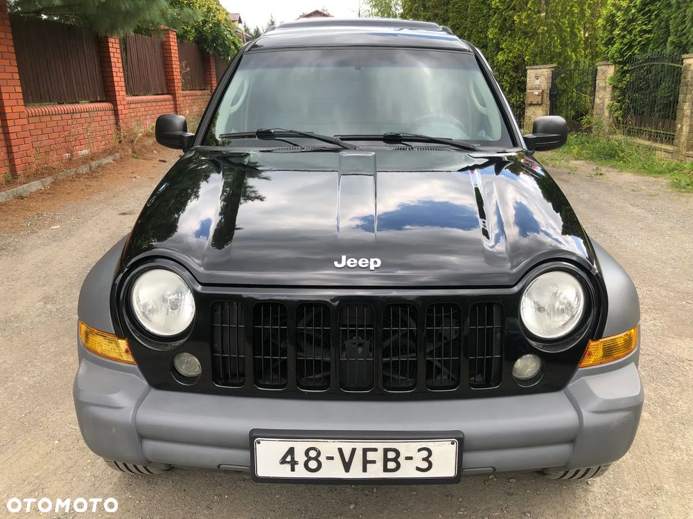 Jeep Cherokee - 8