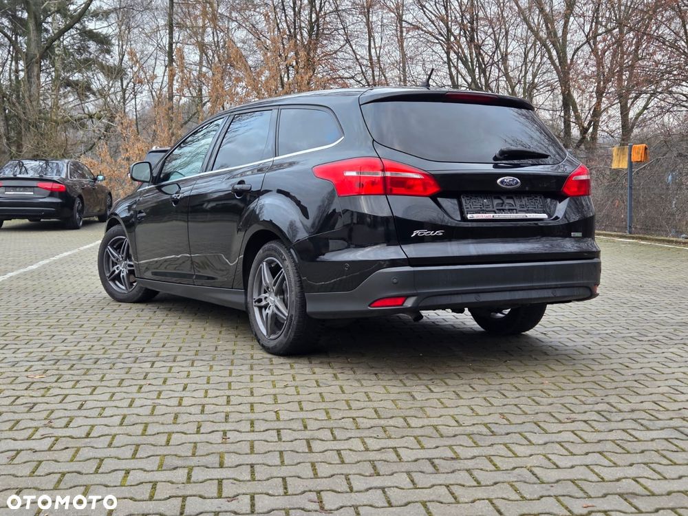 Ford Focus 1.0 EcoBoost Titanium - 3