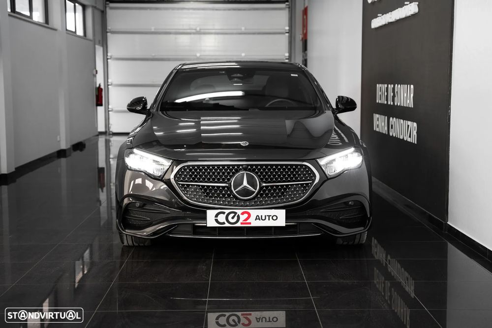 Mercedes-Benz E 300 ver-e-amg-line - 2