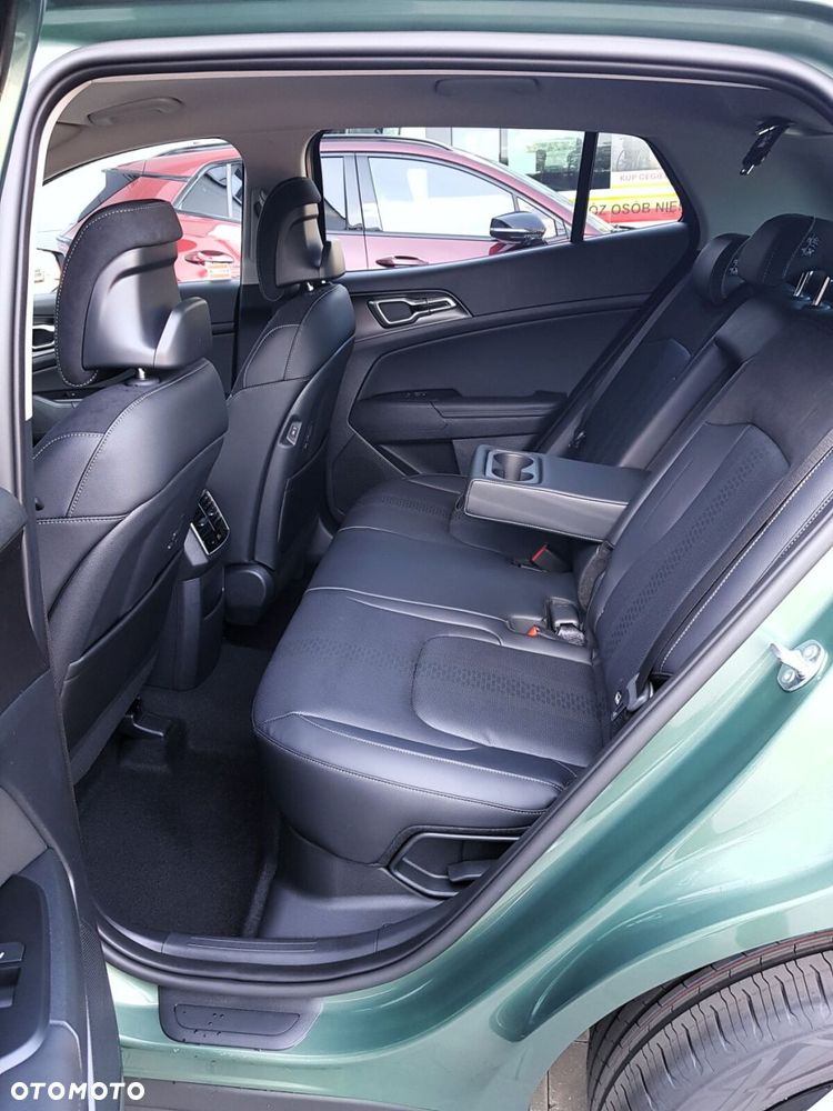 Kia Sportage 1.6 T-GDI HEV Business Line 2WD - 39