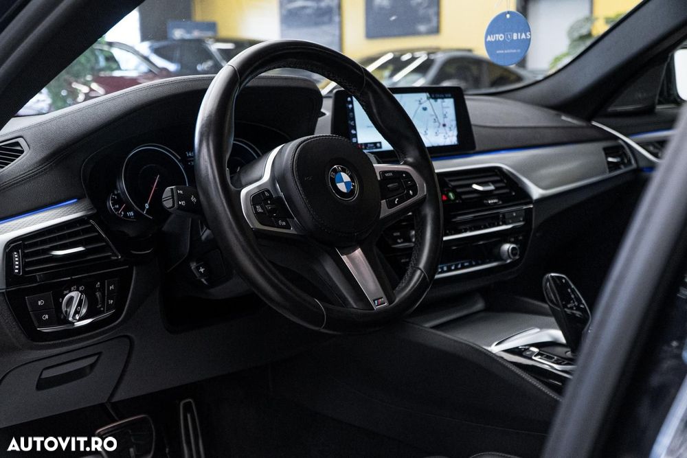 BMW Seria 5 530i xDrive Aut. M Sport Edition - 7