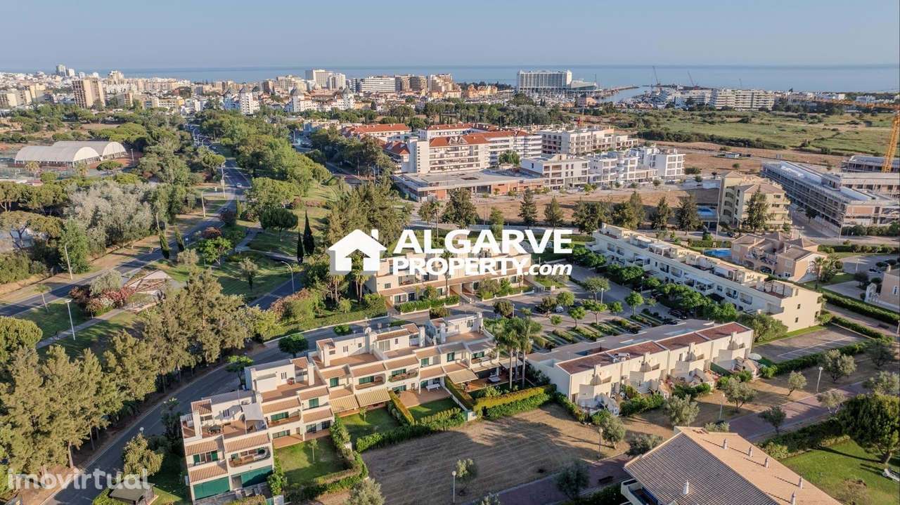 Moradia V3 renovada, numa zona calma perto da praia e da marina de Vil - Grande imagem: 5/20