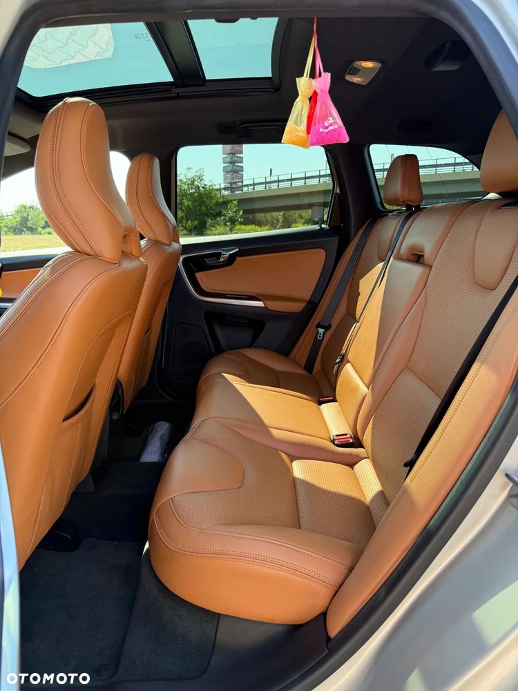 Volvo XC 60 T5 AWD Drive-E Summum - 10