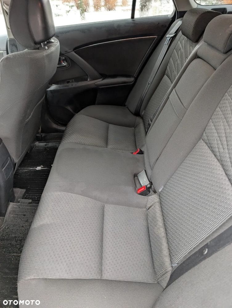 Toyota Avensis - 11