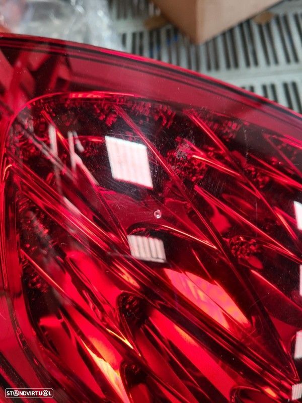 Farolim Esquerdo Painel Lanterna Stop Tras Ilharga Porsche Cayenne (9P - 5