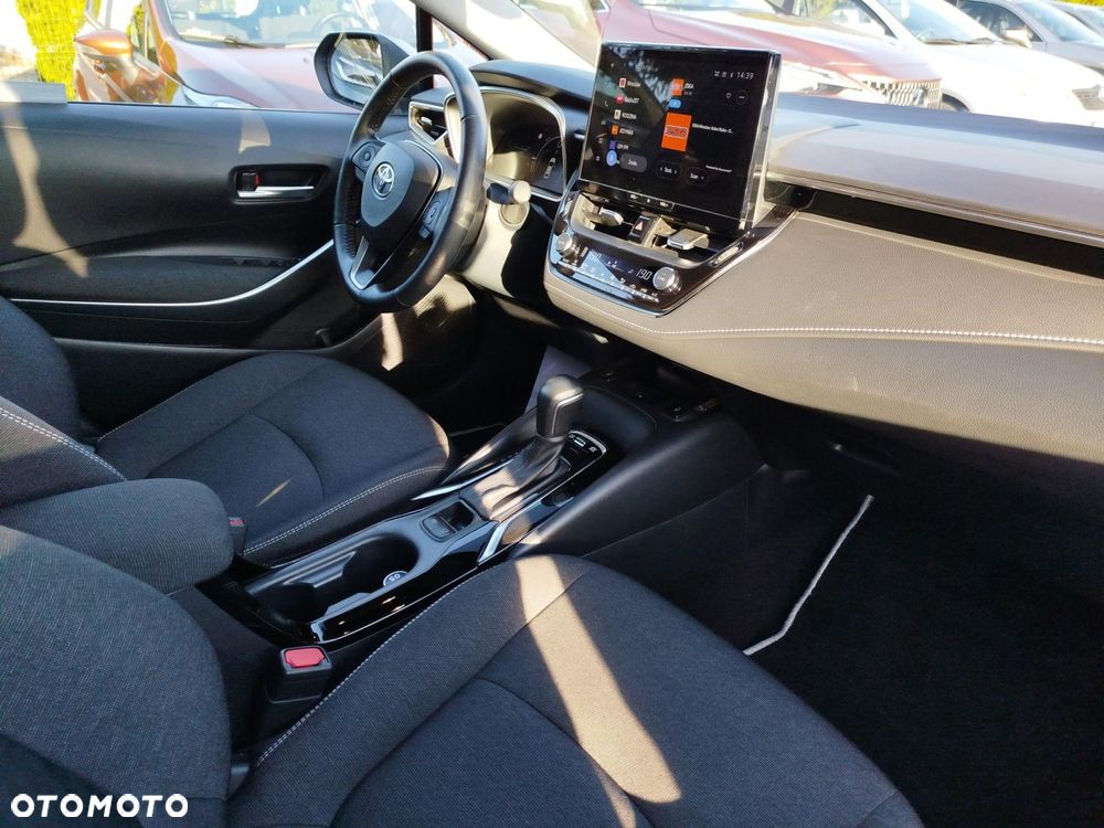 Toyota Corolla - 9