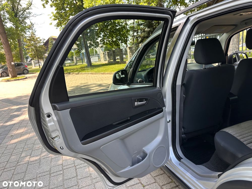 Suzuki SX4 1.6 VVT Automatik 4x2 Comfort - 14