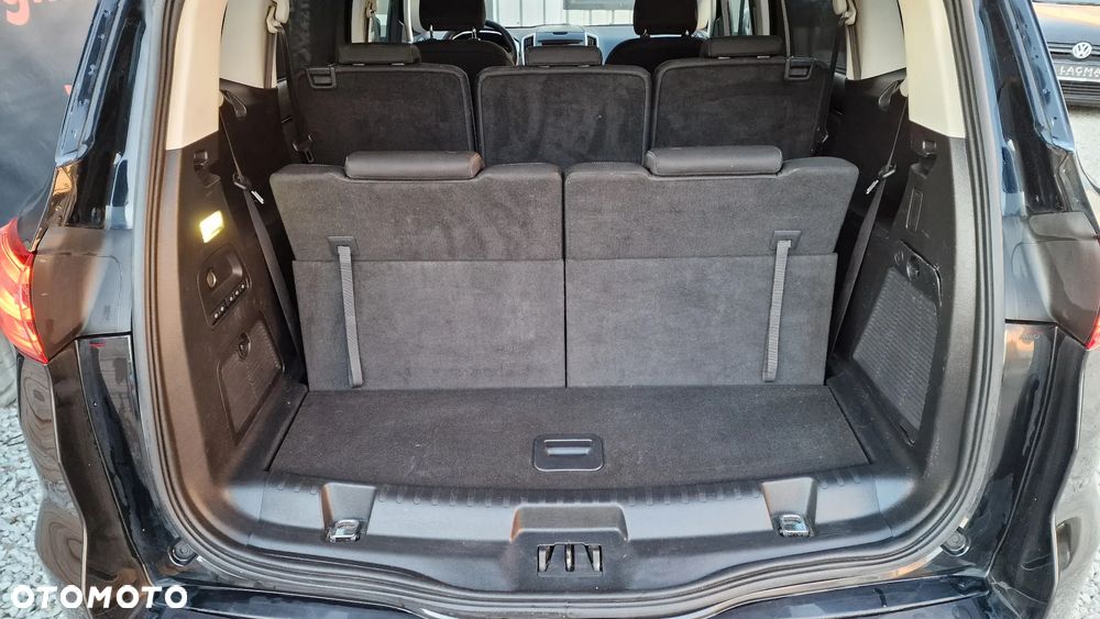 Ford S-Max - 9