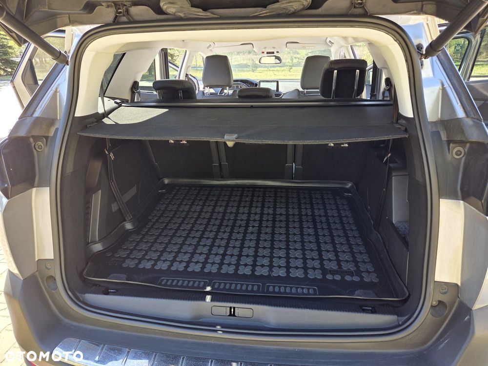 Peugeot 5008 1.6 PureTech Allure S&S EAT8 - 7