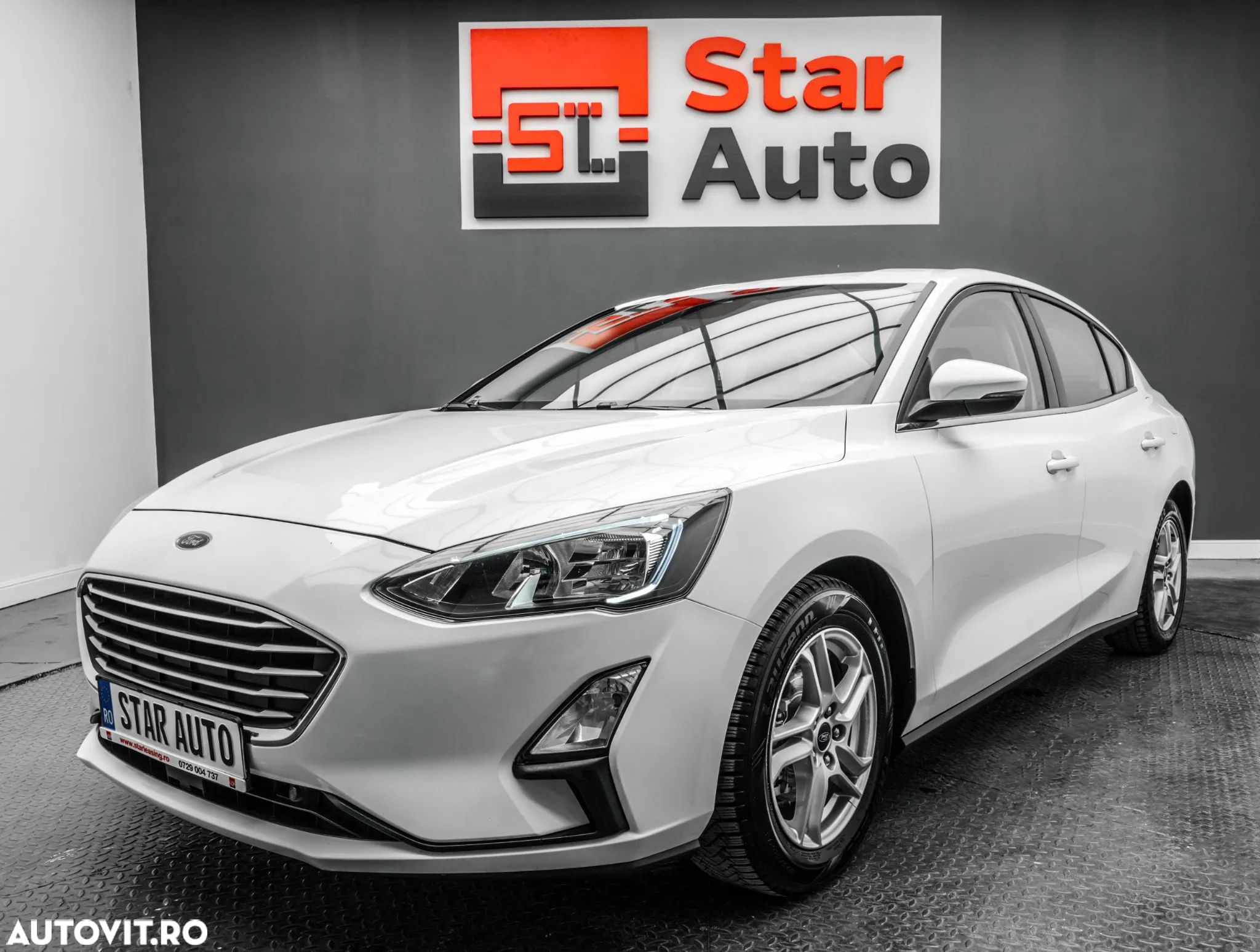 Ford Focus 1.0 EcoBoost Titanium Business - 1