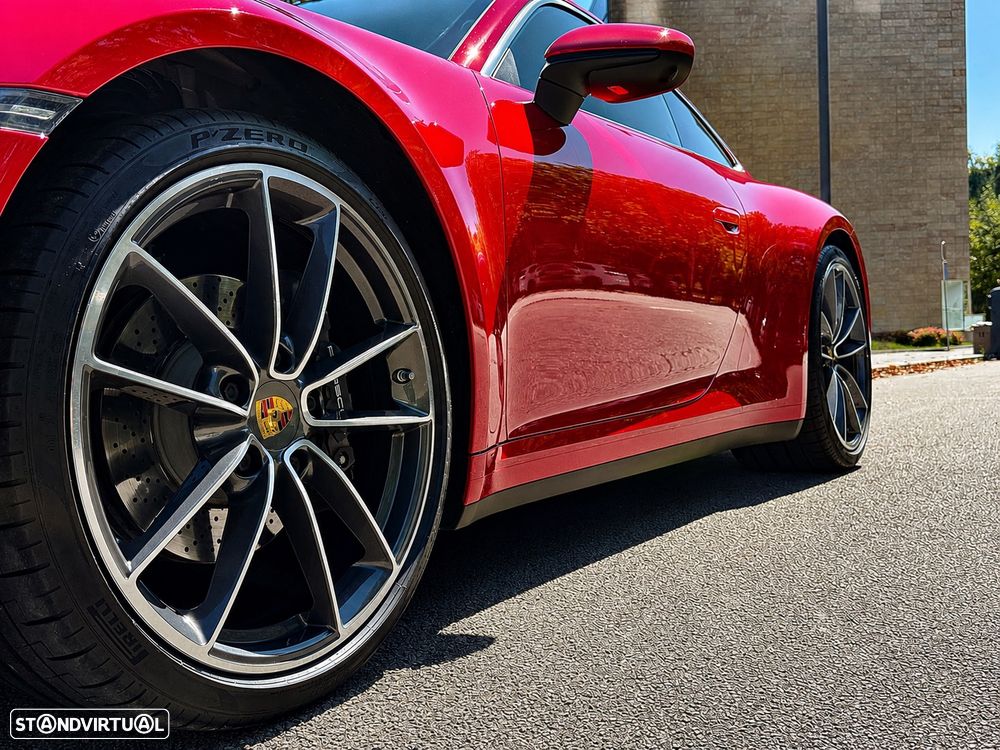 Porsche 911 (992) - 10