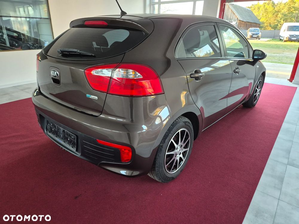 Kia Rio - 6