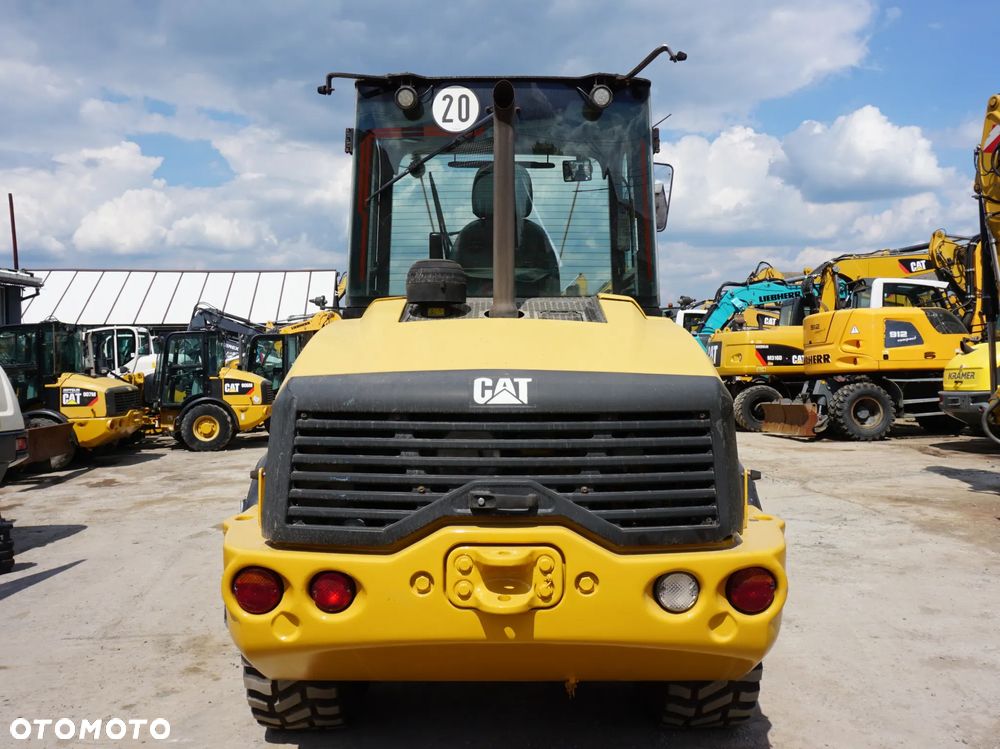 Caterpillar CAT 908 M - 5