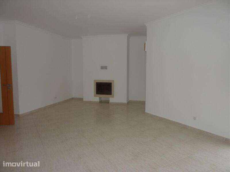 Apartamento em Azambuja, Azambuja - Grande imagem: 2/9
