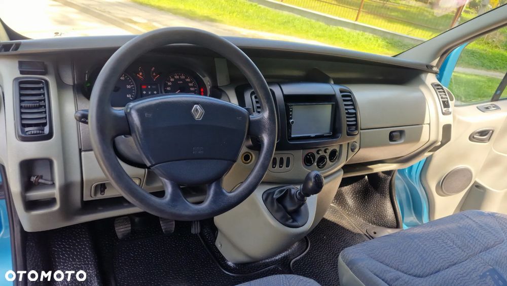 Renault Trafic Passenger Expression - 16
