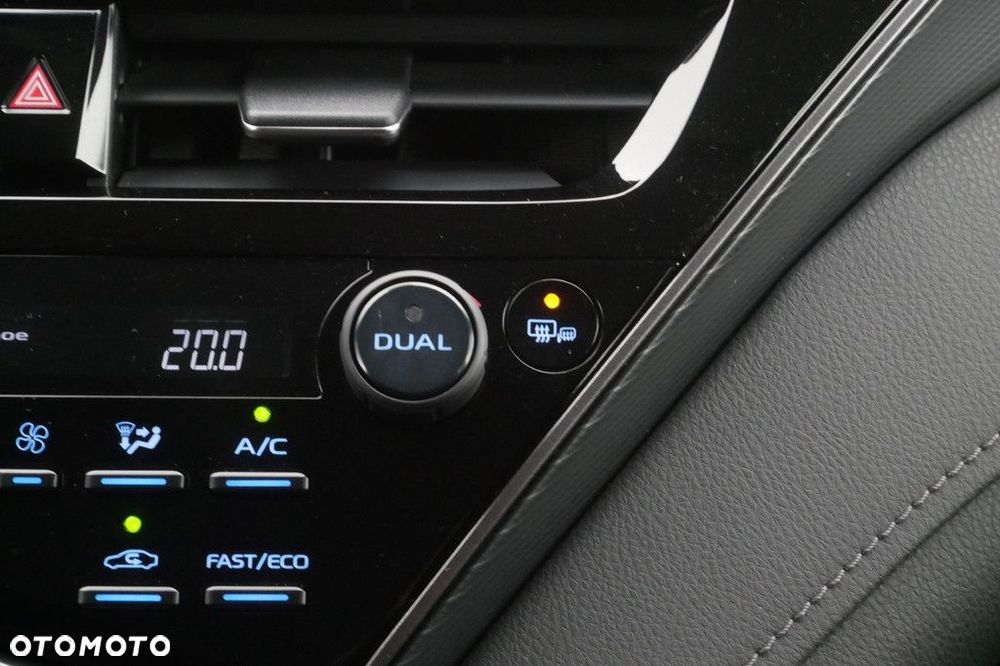 Toyota Camry 2.5 Hybrid Comfort CVT - 19