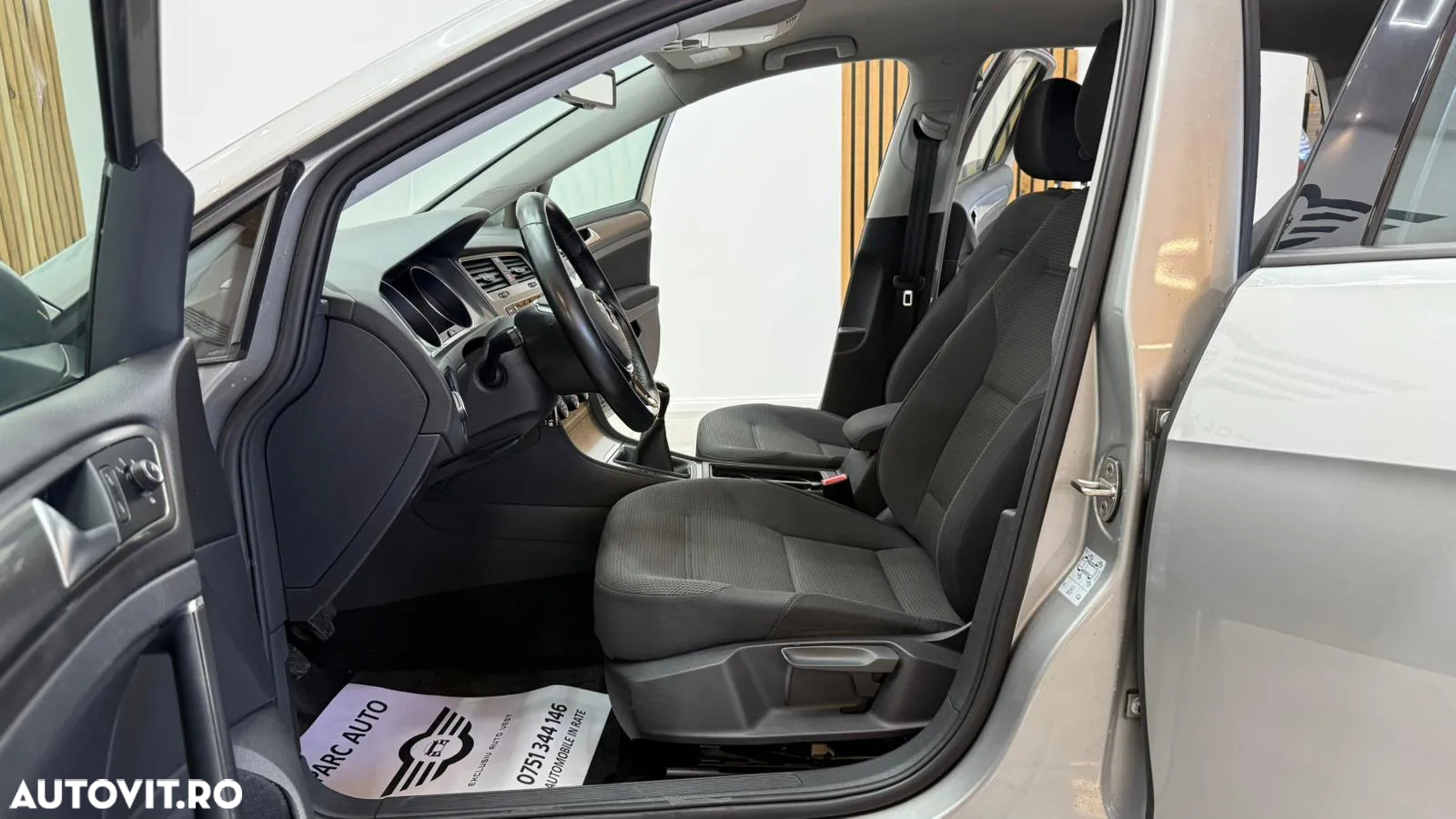 Volkswagen Golf 1.6 BlueTDI Comfortline - 15