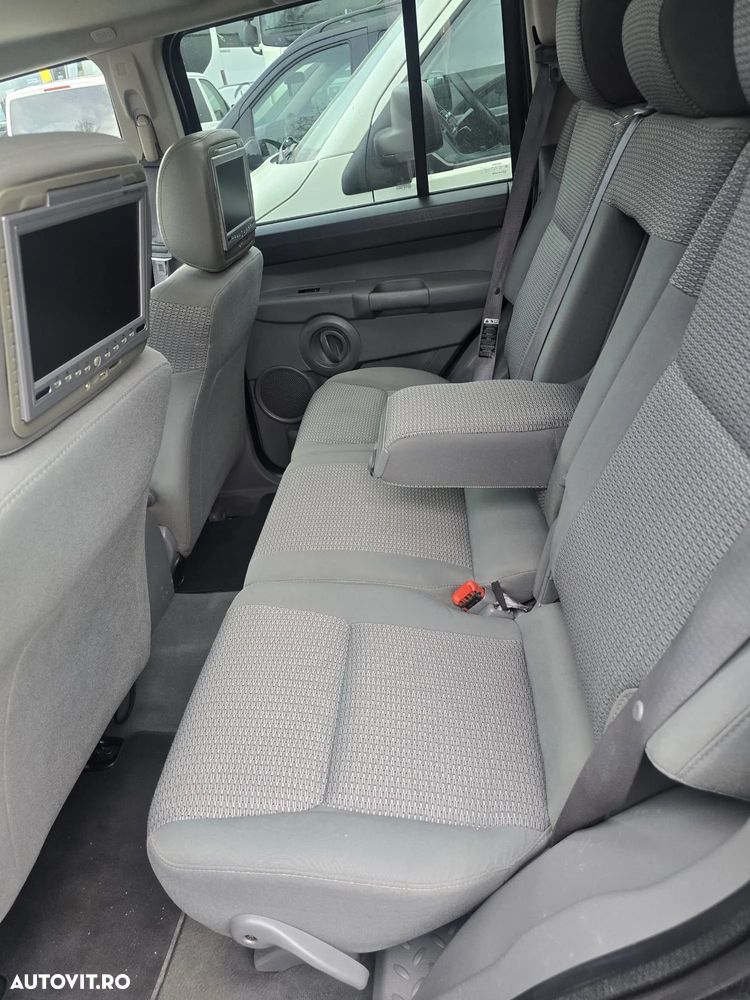 Jeep Commander - 11