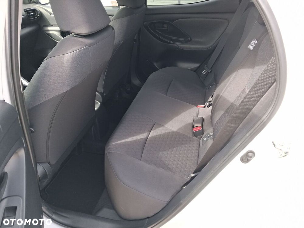 Toyota Yaris - 14
