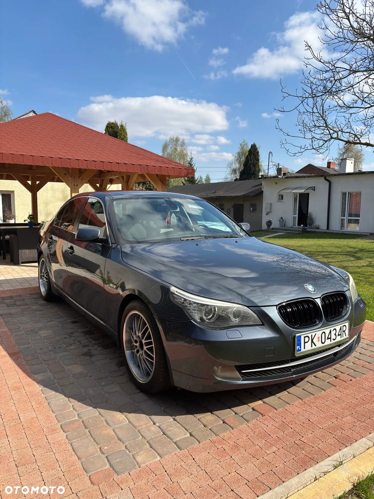 BMW Seria 5 525i - 4