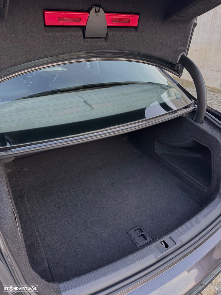 Audi A4 2.0 TDI DPF Ambition - 15