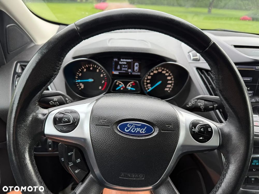 Ford Kuga 1.5 EcoBoost 4x4 Titanium - 18