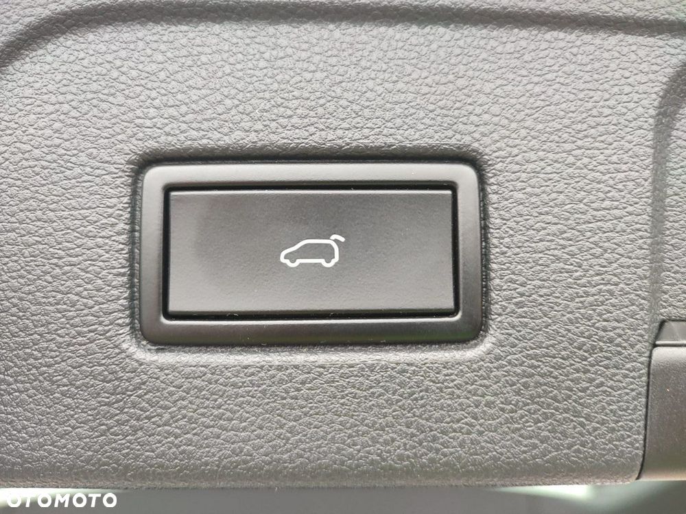 Volkswagen Touran - 33