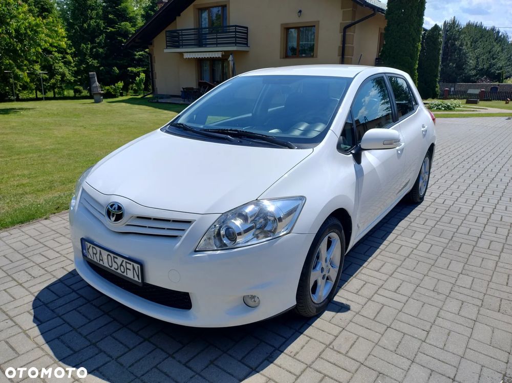 Toyota Auris 1.6 Club - 13