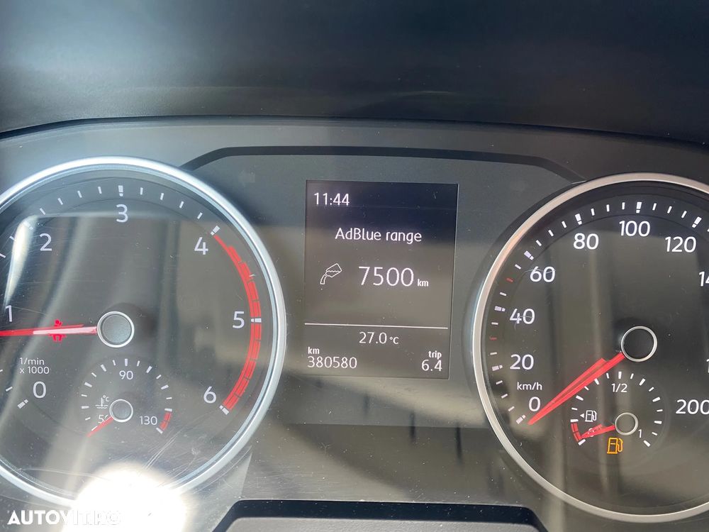 Volkswagen CRAFTER - 16