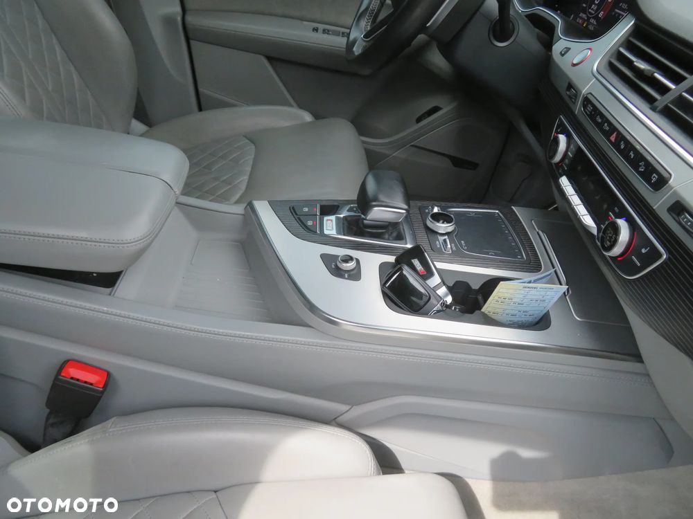 Audi SQ7 - 10