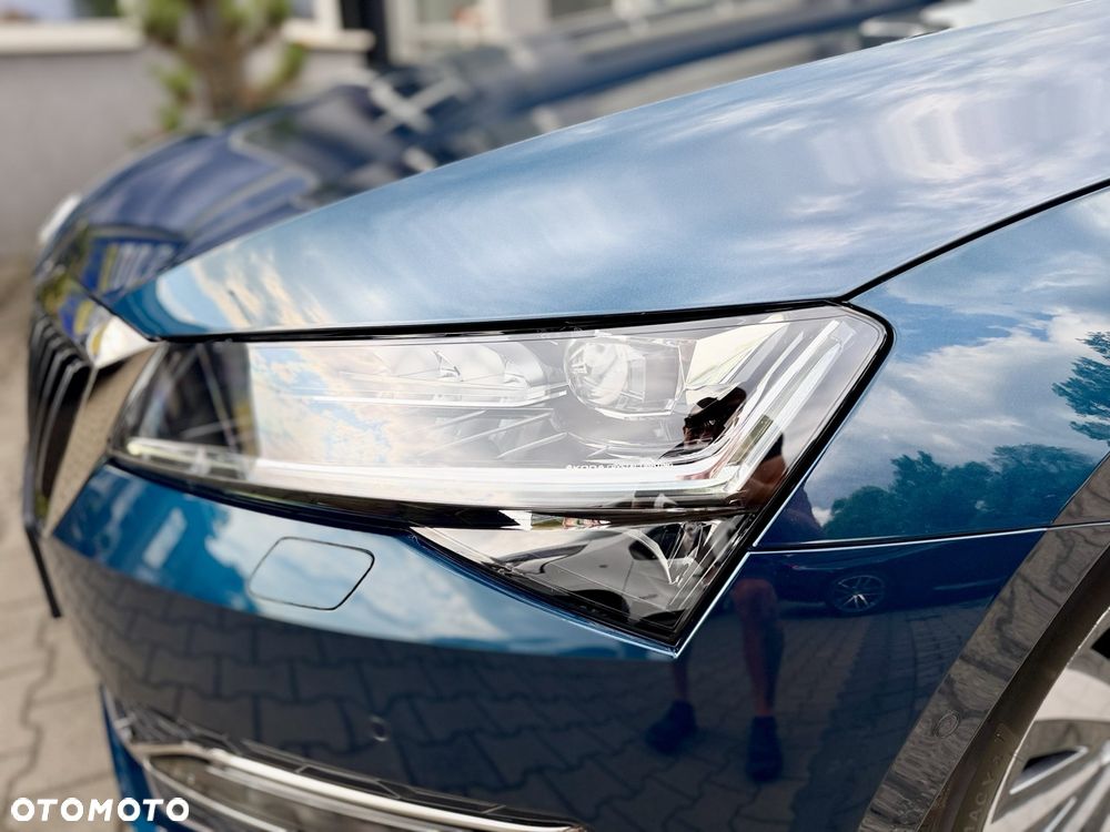 Skoda Superb 2.0 TDI DSG Premium Edition - 30