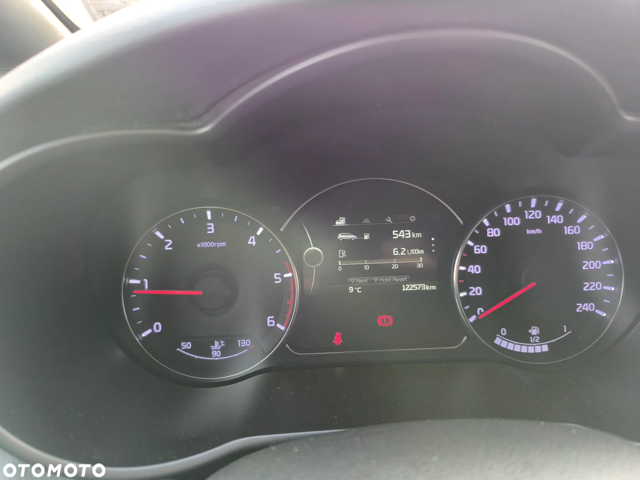 Kia Carens 1.7 CRDi L 7os - 19