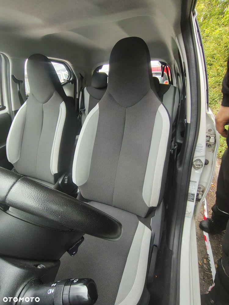 Toyota Aygo - 8