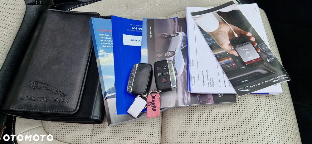 Jaguar F-Pace 20d AWD R-Sport Ingenium Edition - 10