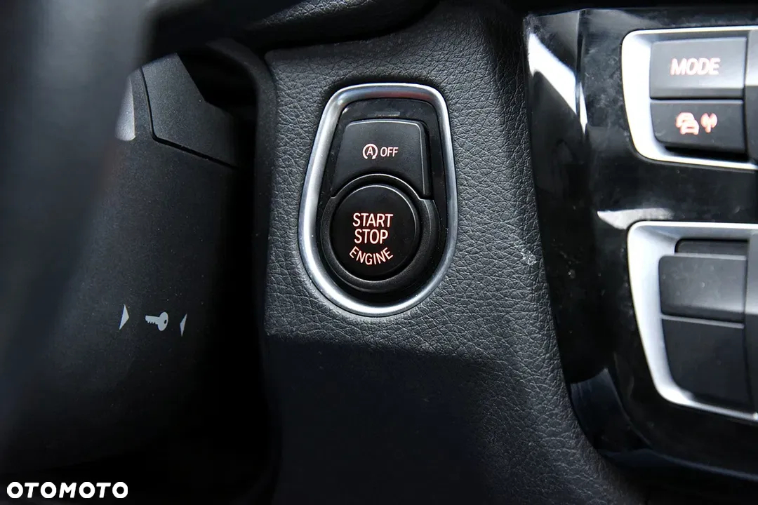 BMW Seria 3 318i - 13