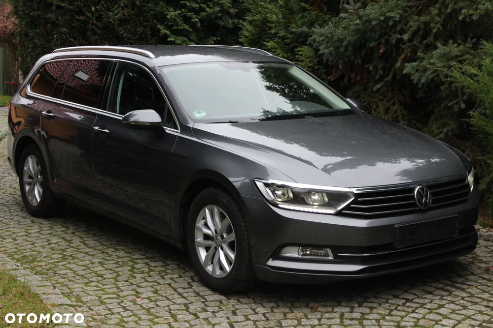 Volkswagen Passat 2.0 TDI (BlueMotion Technology) Comfortline - 19