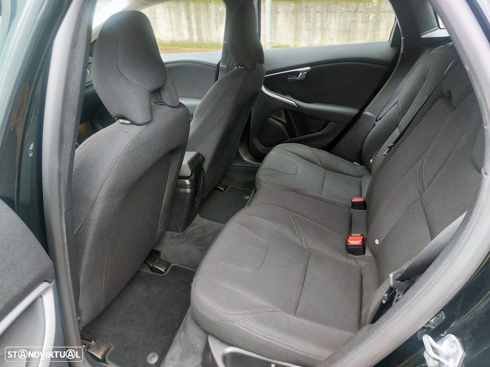 Volvo V40 2.0 D2 Kinetic - 10