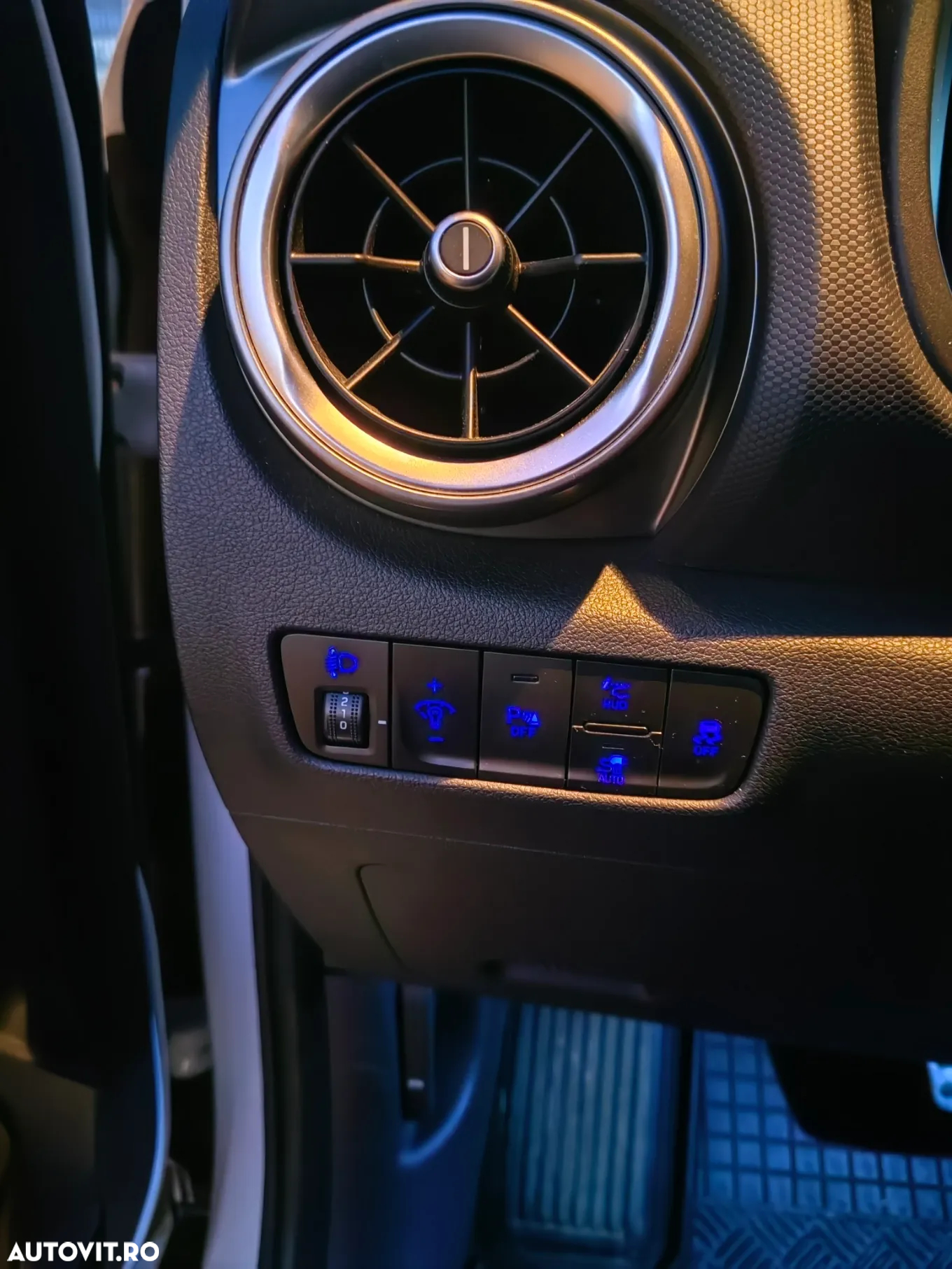 Hyundai KONA BEV 204 CP 64.8 kWh Premium - 13
