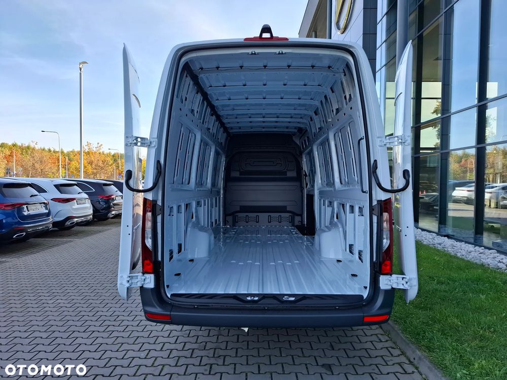 Mercedes-Benz Sprinter 319 CDI Furgon Ekstra Długi 4325+mm - 14