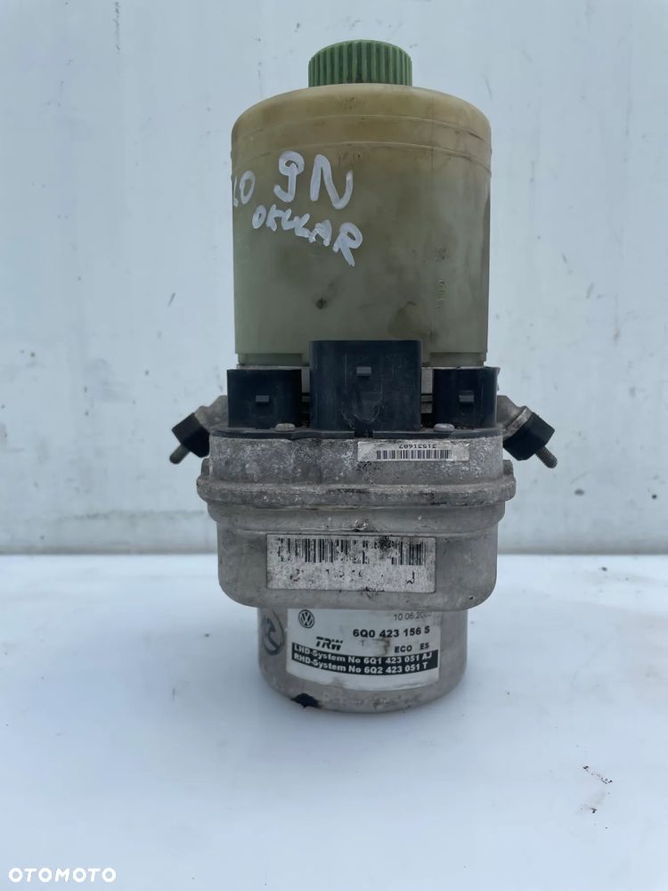 POMPA WSPOMAGANIA TRW  POLO 9N SKODA FABIA I 6Q0423156S - 1