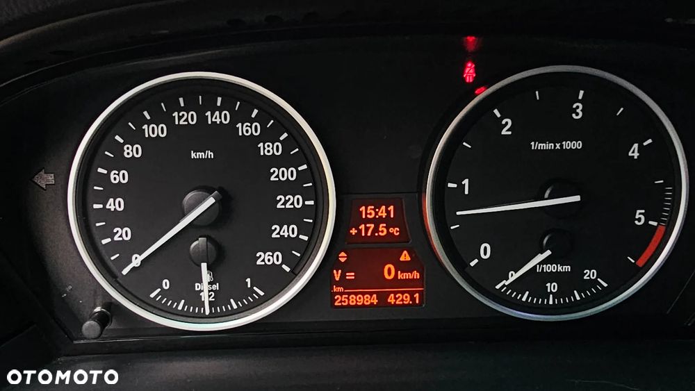 BMW Seria 5 525d - 14