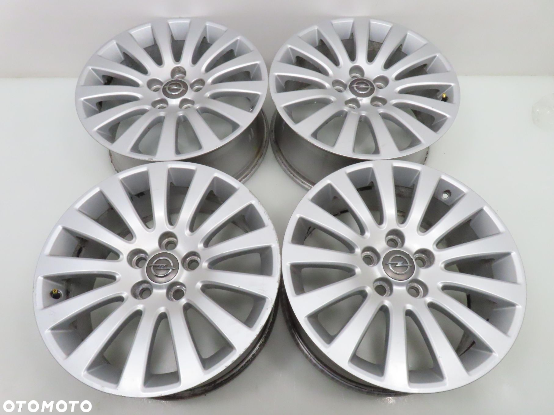 Alufelgi 18'' Opel Insignia 5x120 8J ET 42 - 14