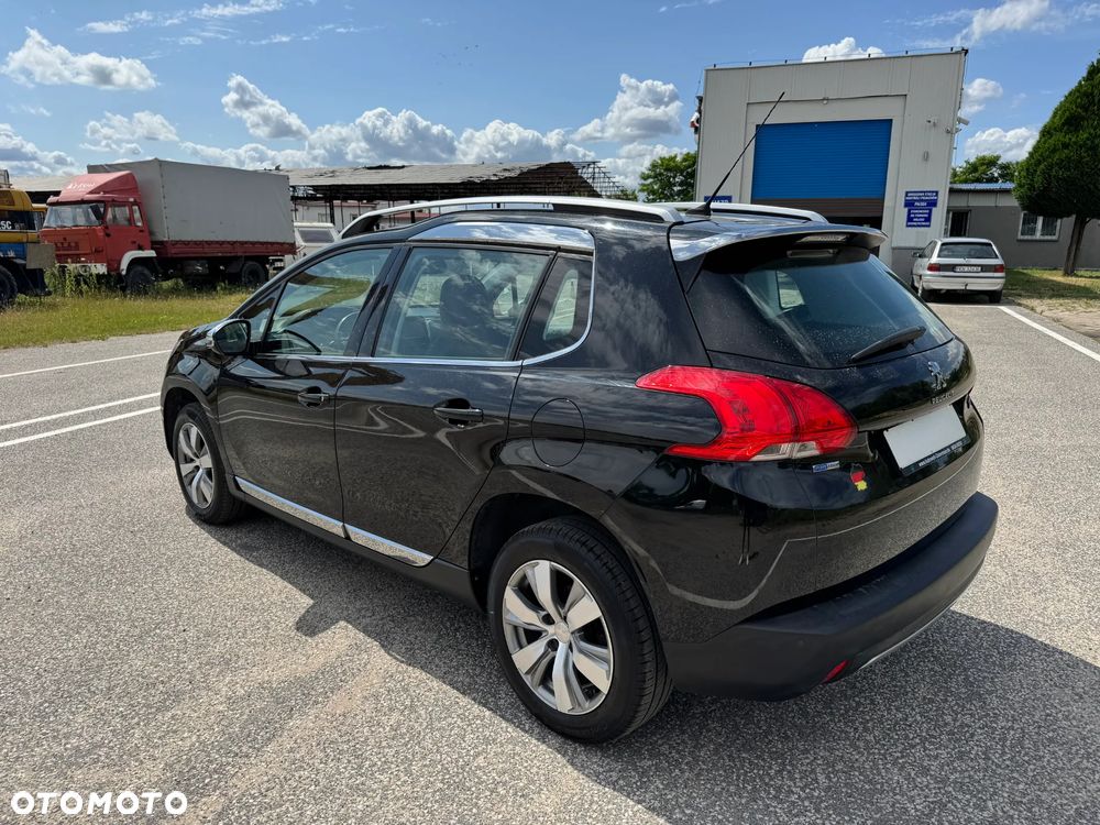 Peugeot 2008 1.2 Pure Tech GPF Allure S&S - 33