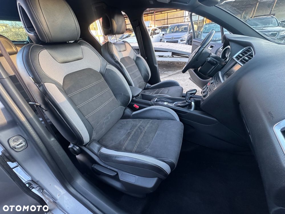 Citroën DS4 Cross 1.6 BlueHDi Be Chic S&S EAT6 - 7