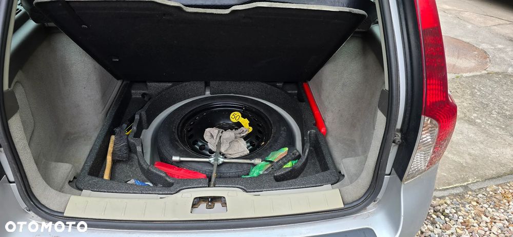 Volvo V50 - 8