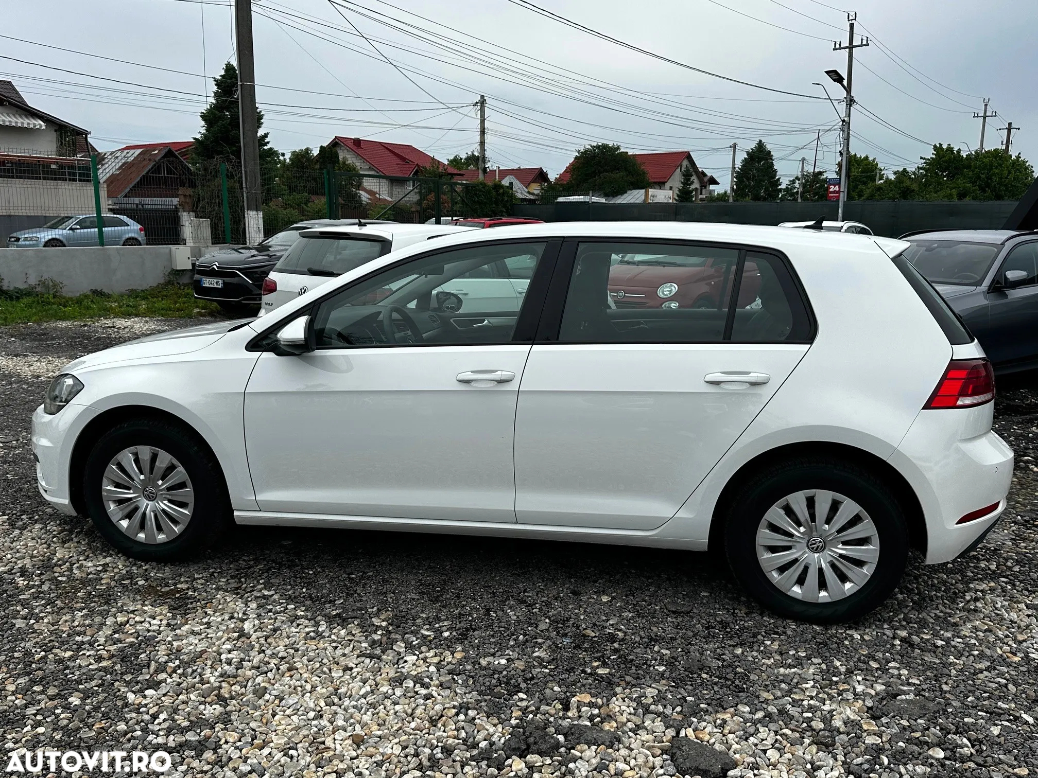 Volkswagen Golf 1.6 TDI Trendline - 4