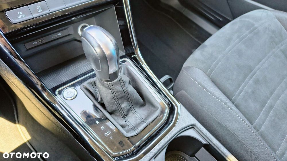Volkswagen Touran - 29