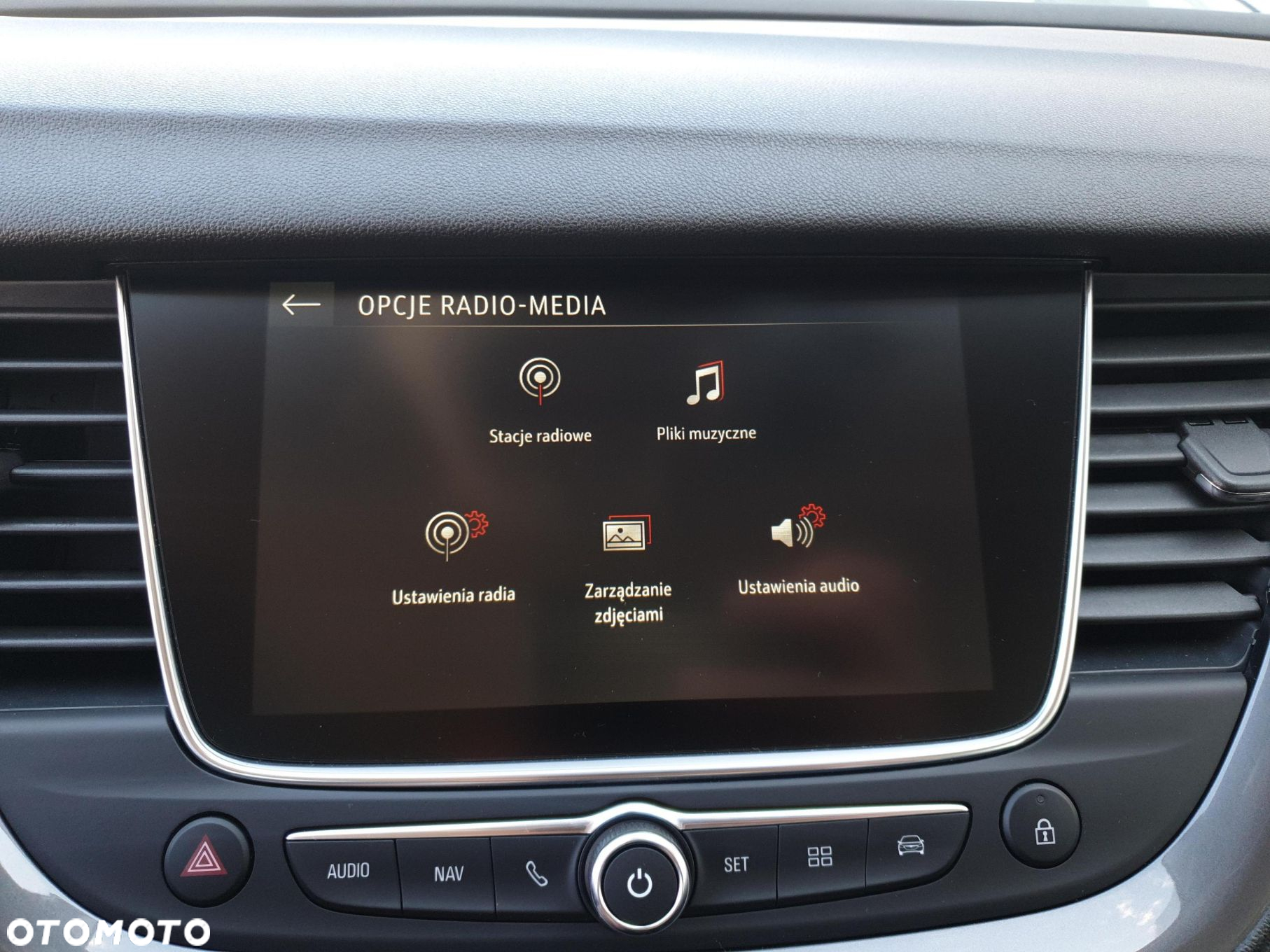 Opel Grandland X 1.6 T Elite S&S - 17